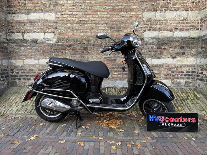 Vespa GTS Super 300