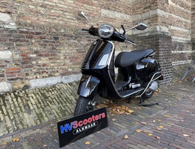 Vespa GTS Super 300