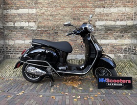 Vespa GTS Super 300