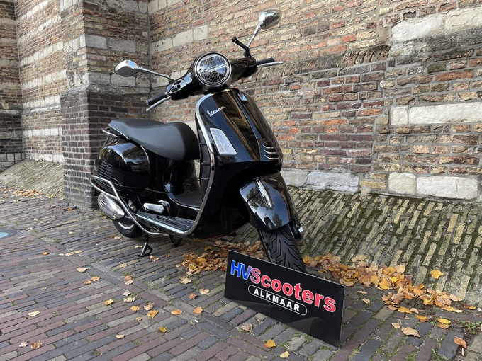 Vespa GTS Super 300